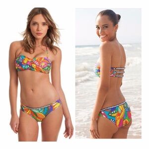 Trina Turk Montezuma SET Bandeau Top and Shirred Hipster Low